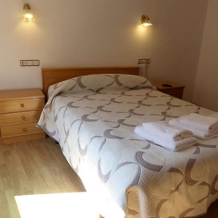 Pension Oria Luarca Buitenkant foto